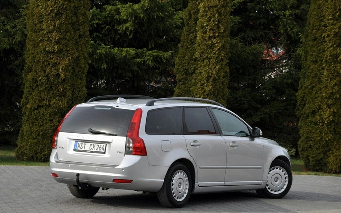 Volvo V50 cena 22900 przebieg: 232198, rok produkcji 2012 z Dęblin małe 704